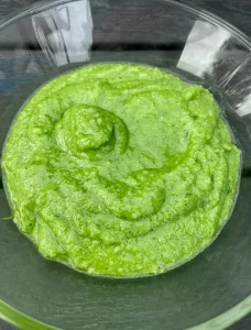 Basilikum pesto